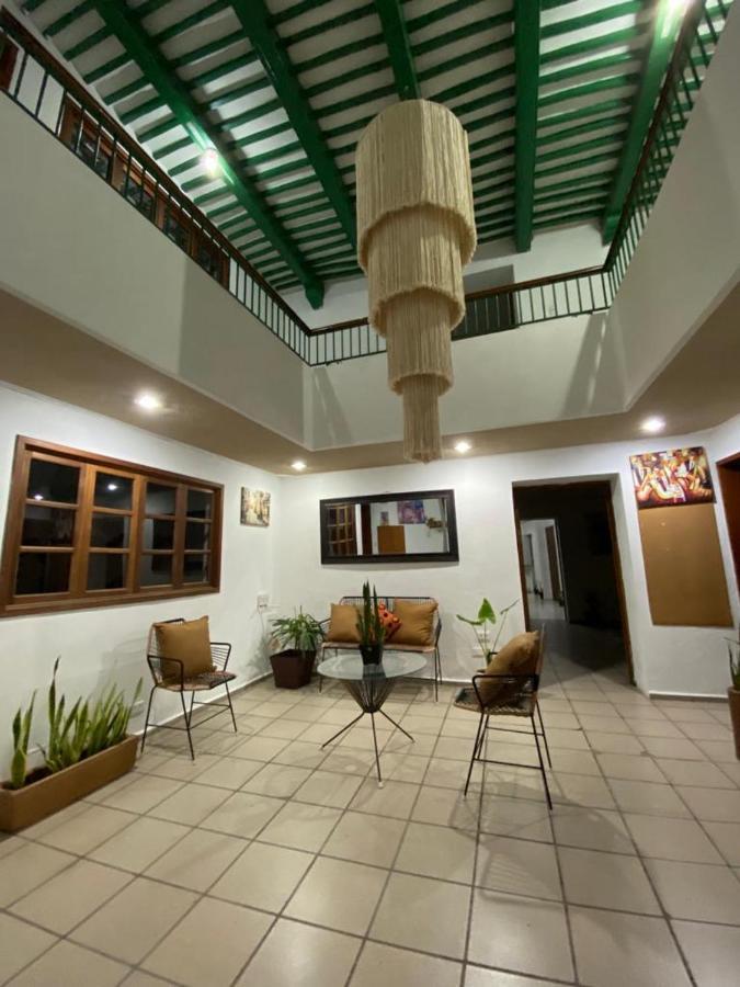 ホテル Casa Colonial Gonzalez メリダ エクステリア 写真